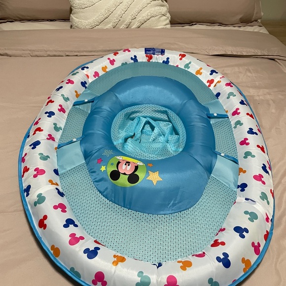 SwimWays Mickey pool float - Picture 7 of 8